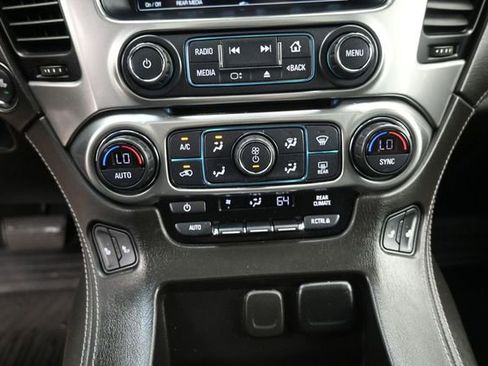 Used 2019 Chevrolet Suburban LT AWD/4WD image 31