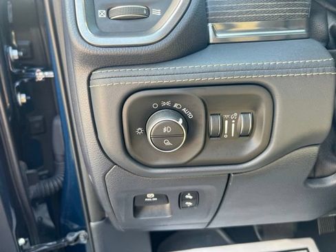 Used 2019 RAM 1500 Limited AWD/4WD image 18