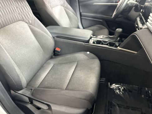 Used 2025 Toyota Camry LE FWD image 26