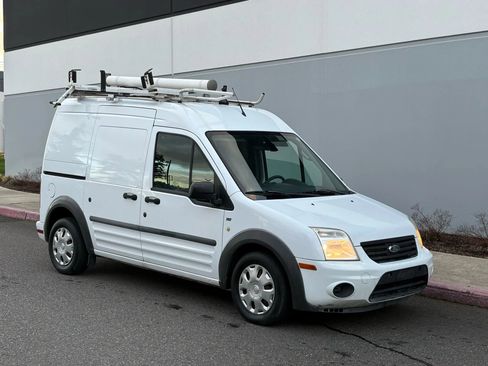 Used 2013 Ford Transit Connect XLT image 8