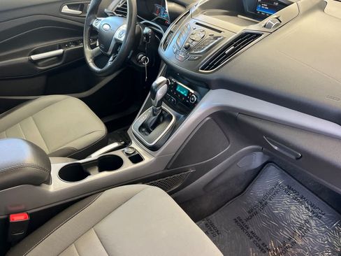 Used 2015 Ford C-MAX SE FWD image 17