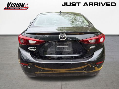 Used 2017 MAZDA MAZDA3 Touring w/ Popular Equipment Package FWD image 5