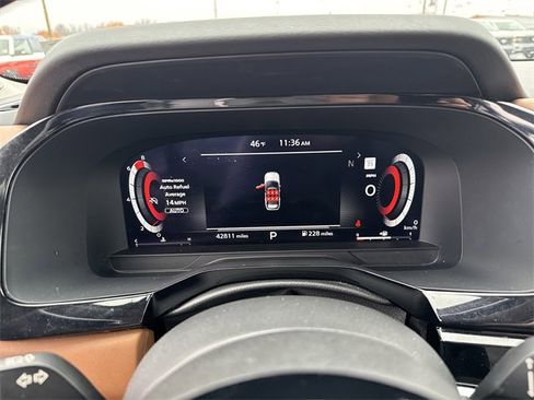 Used 2023 Nissan Pathfinder Platinum w/ Cargo Package image 19