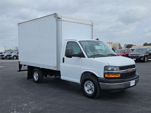 New 2025 Chevrolet Express 3500 w/ Power Convenience Package image 14