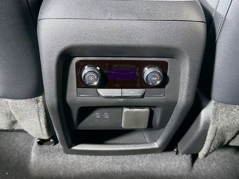 New 2026 Chevrolet Traverse LT image 25