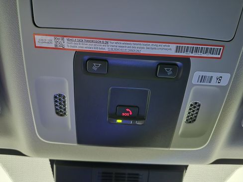 New 2026 Toyota Camry Hybrid image 30