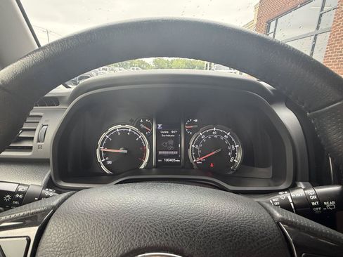 Used 2021 Toyota 4Runner TRD Off-Road Premium AWD/4WD image 22