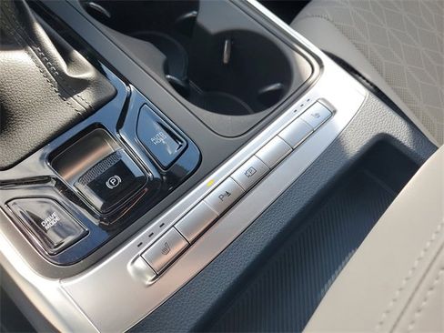 New 2026 Kia Carnival EX image 37