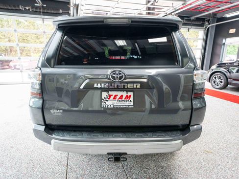Used 2023 Toyota 4Runner TRD Off-Road Premium w/ Moonroof Package AWD/4WD image 3