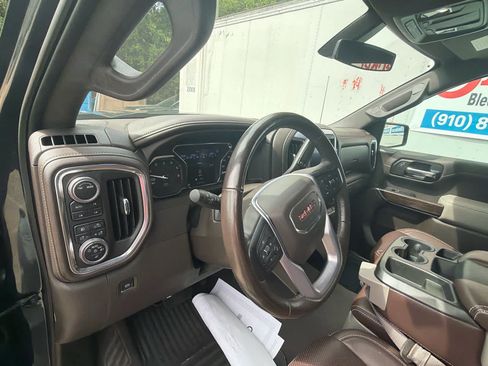 Used 2020 GMC Sierra 1500 Elevation w/ Elevation Value Package AWD/4WD image 22