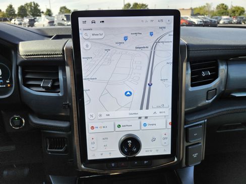 Used 2023 Ford F150 Lightning Lariat image 23