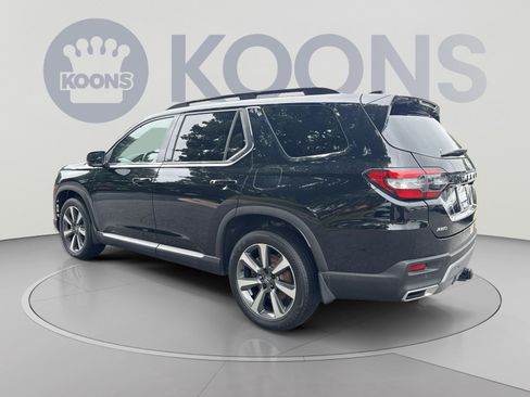 Used 2025 Honda Pilot Elite image 4