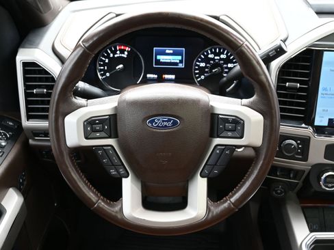 Used 2022 Ford F350 King Ranch w/ King Ranch Ultimate Package AWD/4WD image 15