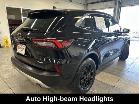 Used 2023 Ford Escape Active AWD/4WD image 12