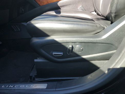 Used 2017 Lincoln MKX Reserve image 13