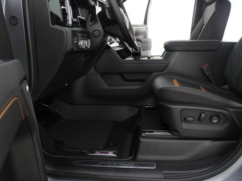 New 2026 GMC Sierra 1500 AT4 w/ AT4 Premium Package AWD/4WD image 20