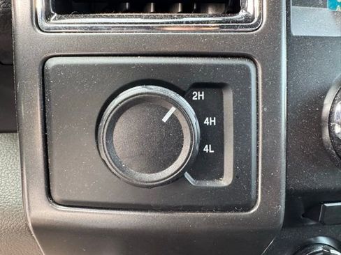 Used 2018 Ford F150 XLT w/ Equipment Group 302A Luxury AWD/4WD image 29