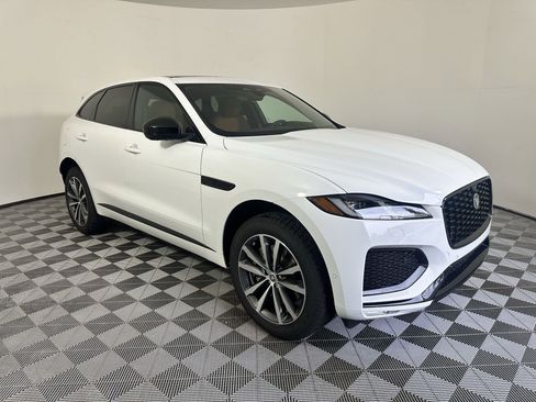 Used 2026 Jaguar F-PACE R-Dynamic S AWD/4WD image 6