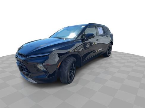 Certified 2024 Chevrolet Blazer LT w/ Convenience Package FWD image 4