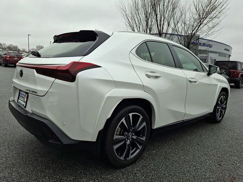 Used 2023 Lexus UX 250h AWD w/ Premium Package image 6