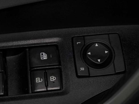 Used 2021 Toyota RAV4 XLE Premium AWD/4WD image 19