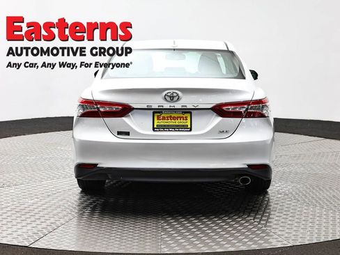 Used 2019 Toyota Camry XLE w/ Carpet Mat Package FWD image 6