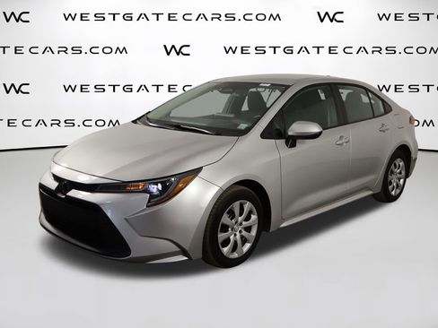 Used 2024 Toyota Corolla LE FWD image 1