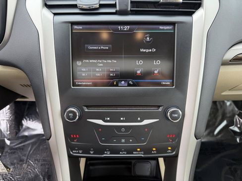 Used 2014 Ford Fusion SE w/ Equipment Group 202A FWD image 28