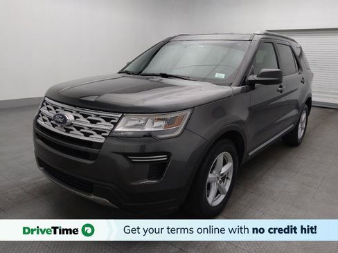 Used 2018 Ford Explorer XLT image 1