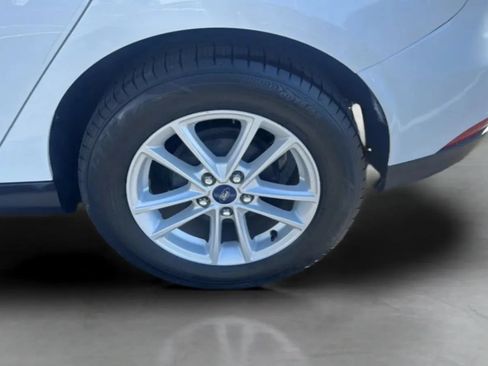Used 2018 Ford Focus SE FWD image 35