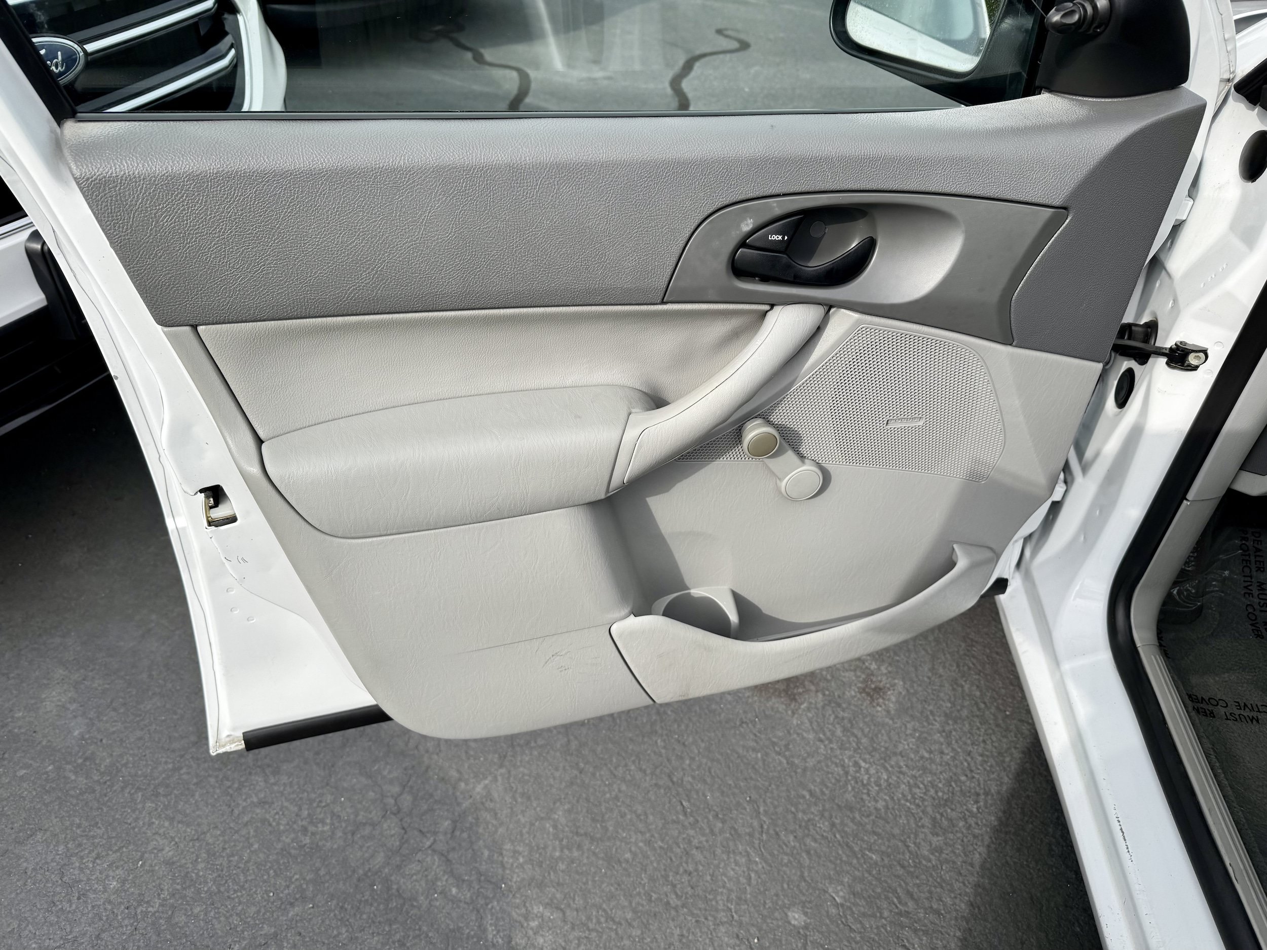 Used 2005 Ford Focus S FWD image 20