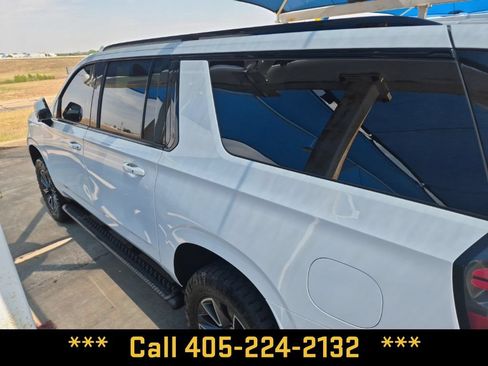 Used 2024 Chevrolet Suburban Z71 w/ Luxury Package AWD/4WD image 9