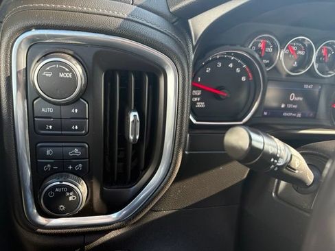 Used 2021 Chevrolet Silverado 1500 LT Trail Boss w/ Convenience Package II AWD/4WD image 23