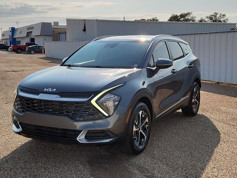 Used 2023 Kia Sportage EX AWD/4WD image 1