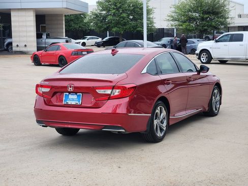 Used 2018 Honda Accord EX image 5