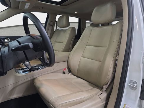 Used 2018 Jeep Grand Cherokee Limited image 14