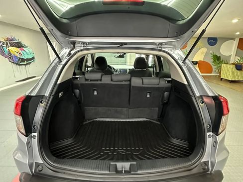 Used 2019 Honda HR-V EX image 28