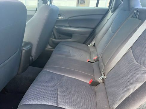 Used 2014 Chrysler 200 LX FWD image 21