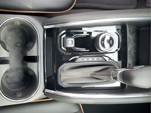 New 2026 GMC Canyon AT4 w/ Nightfall Essentials Package image 39