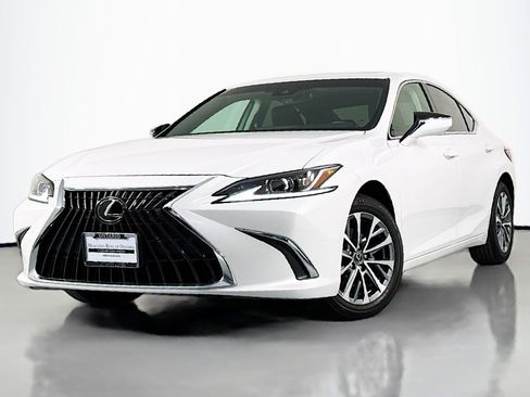 Used 2025 Lexus ES 350 ES 350 w/ Accessory Package (Z2) image 32