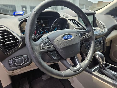 Used 2019 Ford Escape Titanium AWD/4WD image 11