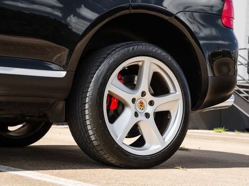 Used 2006 Porsche Cayenne Turbo S AWD/4WD image 48
