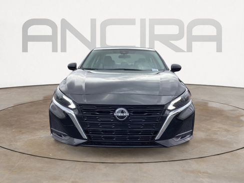 Used 2024 Nissan Altima 2.5 SV FWD image 8