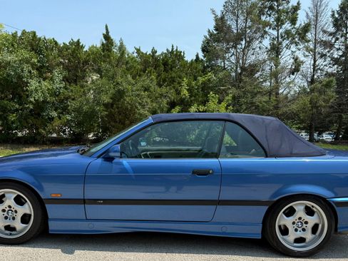 Used 1999 BMW M3 Convertible image 11