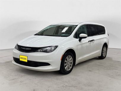 Used 2020 Chrysler Voyager L