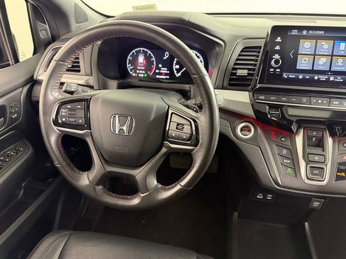 Used 2025 Honda Odyssey Sport-L image 12