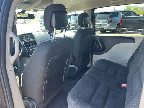 Used 2020 Dodge Grand Caravan SE w/ UConnect Hands-Free Group FWD image 27