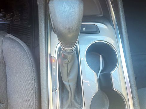 Used 2023 Chevrolet Malibu LT image 16