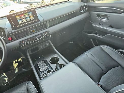 Used 2023 Honda Pilot Elite image 37