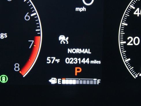 Used 2025 Honda HR-V Sport image 30